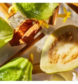 Zielony Isola 50 m- czerwony | Perfumeria Laura - Darmowa wysyłka