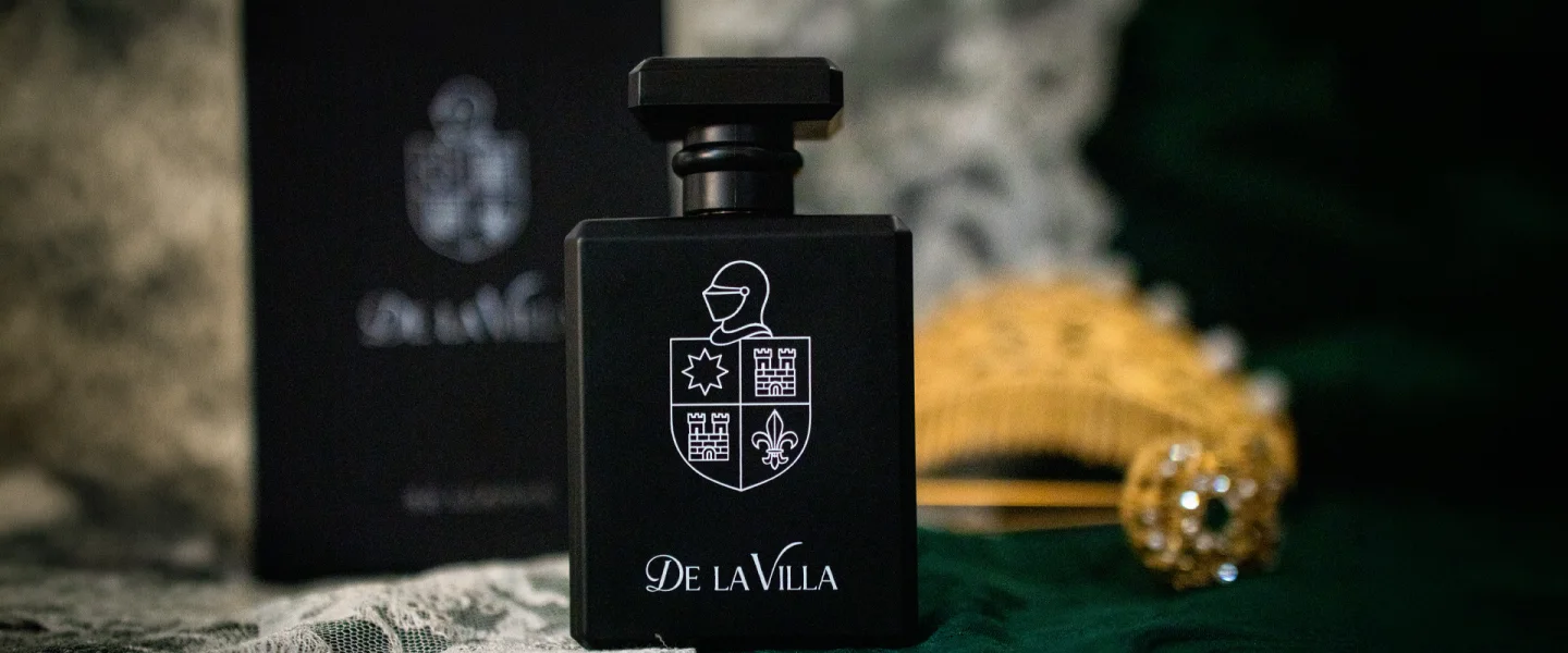 DELAVILLA_BANNER_PERFUMERIALAURA.jpg